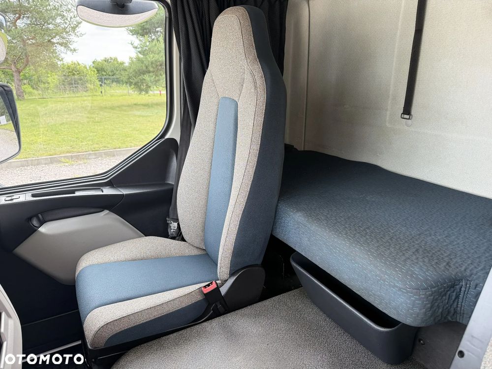Volvo FL - 10