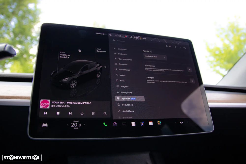 Tesla Model Y - 16