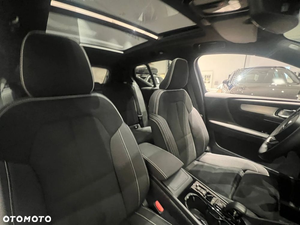 Volvo XC 40 B4 B AWD DKG RDesign - 23