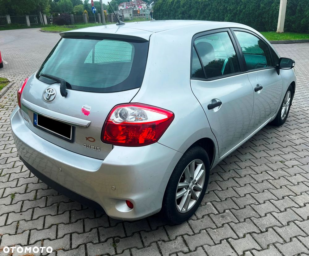 Toyota Auris 1.4 D-4D Premium - 8