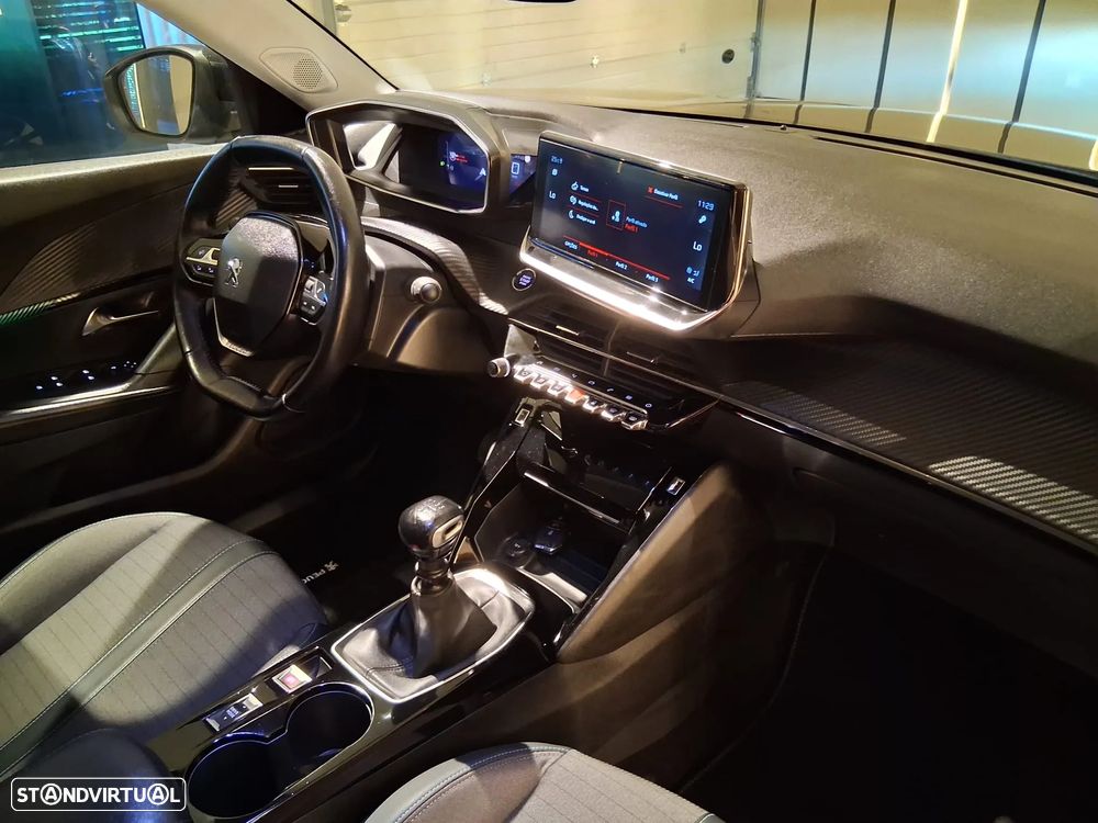 Peugeot 2008 1.5 BlueHDi Allure Pack - 28