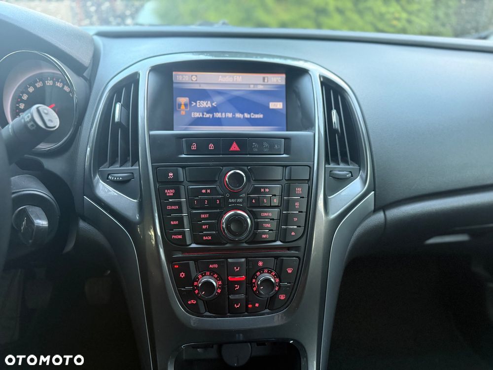 Opel Astra 2.0 CDTI Cosmo - 30
