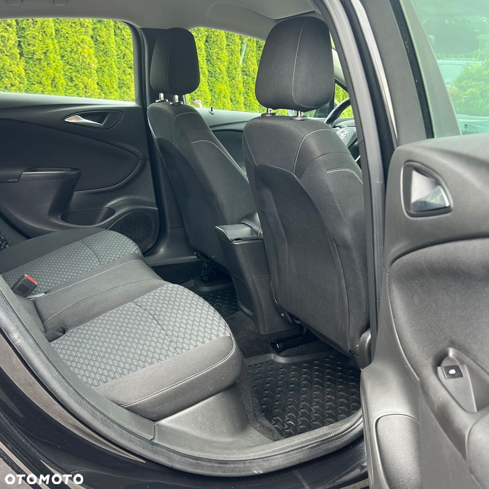 Opel Astra 1.4 Turbo Dynamic - 24