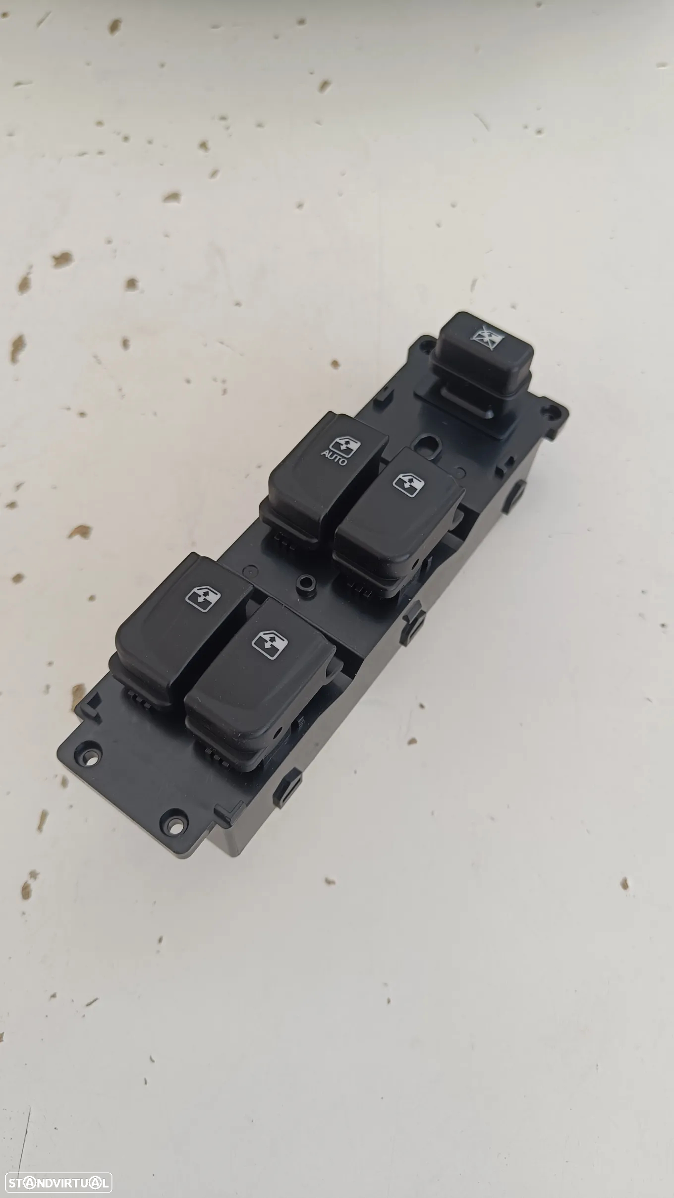 Botões comando interruptor vidros Hyundai I20 2008 a 2013(novos) - 3