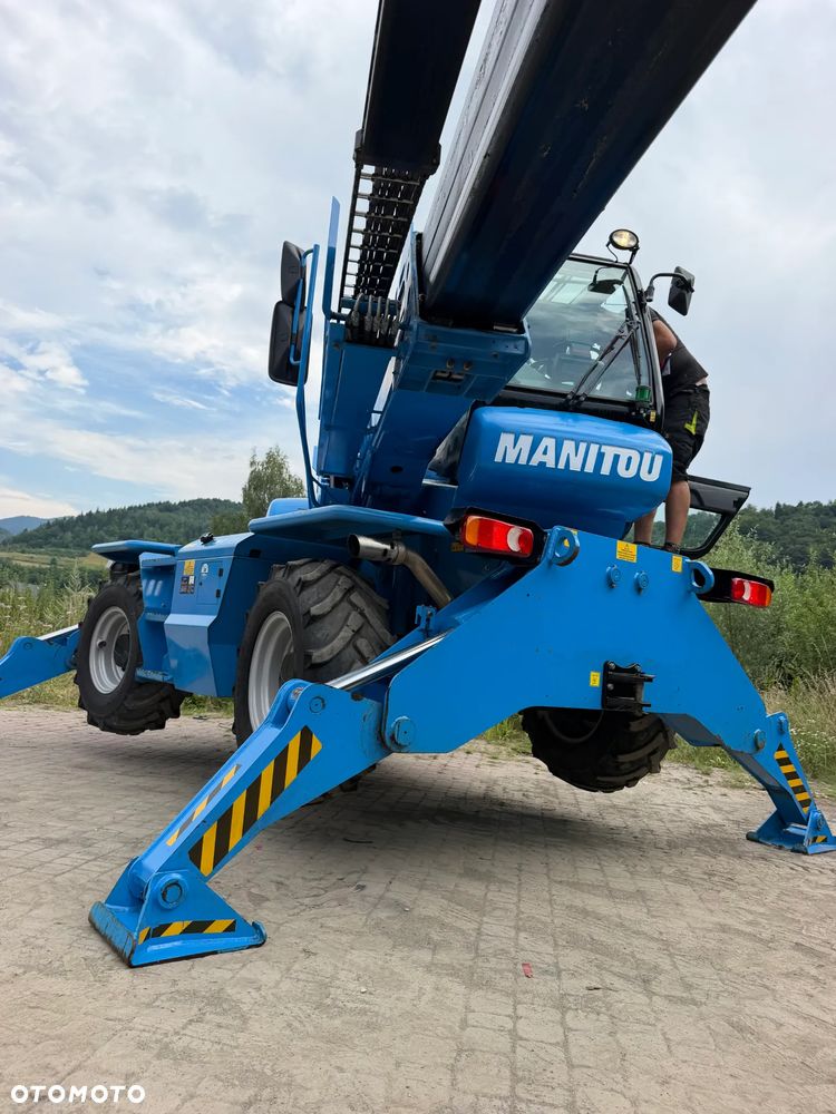 Manitou MRT 1840 Ładowarka Teleskopowa Obrotowa ROTO Dźwig Zwyżka 18 metrów wysuw. 4 tony Udźwig! Maszyna nie różni się od Nowej z Salonu! 2022rok, 1600 mtg.  Pilot zdalnego sterowania! Widły.  Aktualna DEKRA 2027 rok. skręt 4 koła KRAB. Auto-poziomowanie! małe gabaryty maszyny. Mała waga a potężny zasięg i udzwig! Pełna Dokumentacja do maszyny z serwisów CE itd! Maszyna po wszystkich Możliwych serwisach do 2027 roku. Wielka okazja. Ładowarka sprowadzona z Norwegii. Pracowała sporadycznie i lekko w urzędzie miejskim! Zerowe zużycie! - 27