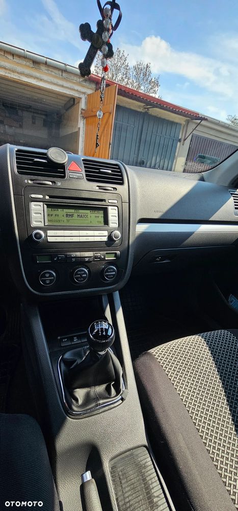 Volkswagen Jetta 1.6 Comfortline - 9