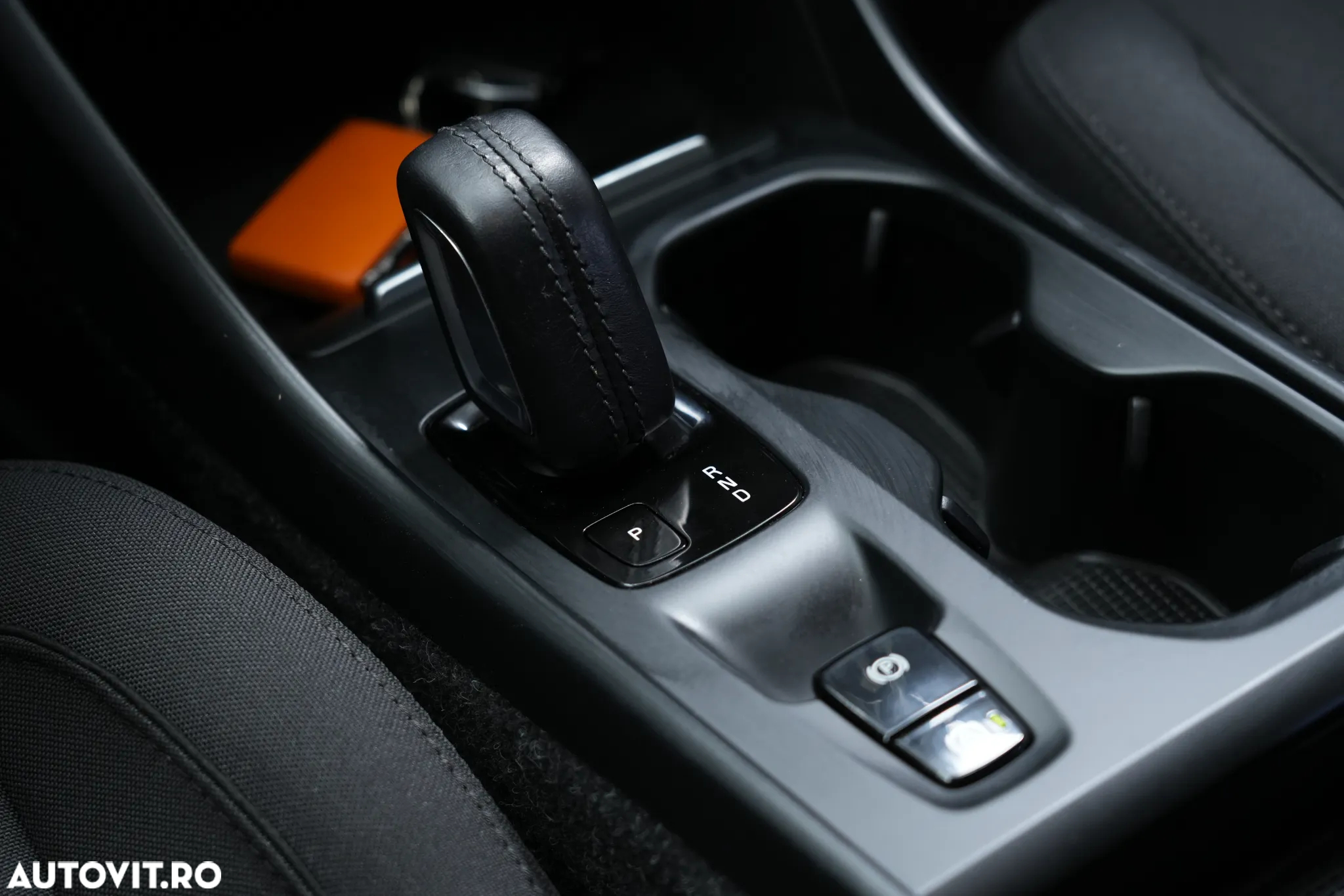 Volvo XC 40 Recharge T5 Twin Engine AT7 Inscription Expression - 10