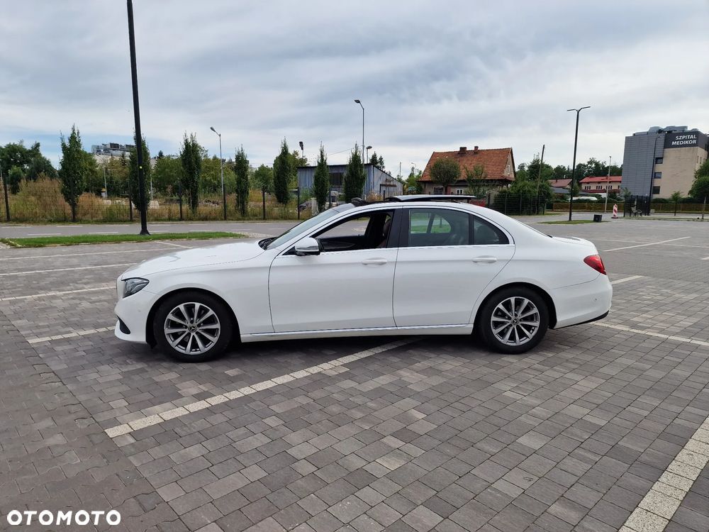 Mercedes-Benz Klasa E 220 d 4-Matic Business Edition 9G-TRONIC - 10