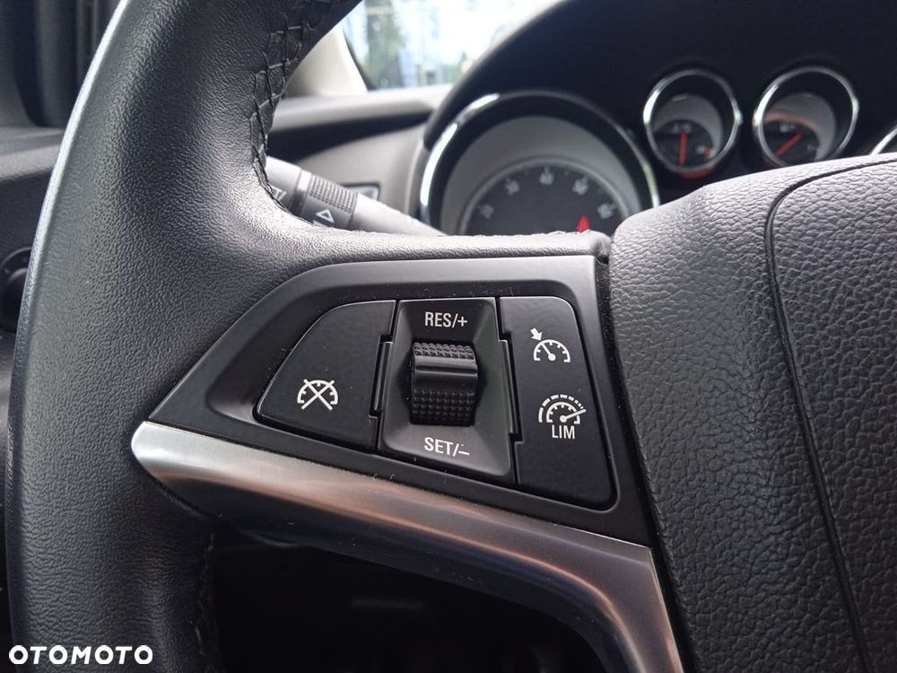 Opel Astra 1.4 T Enjoy - 15