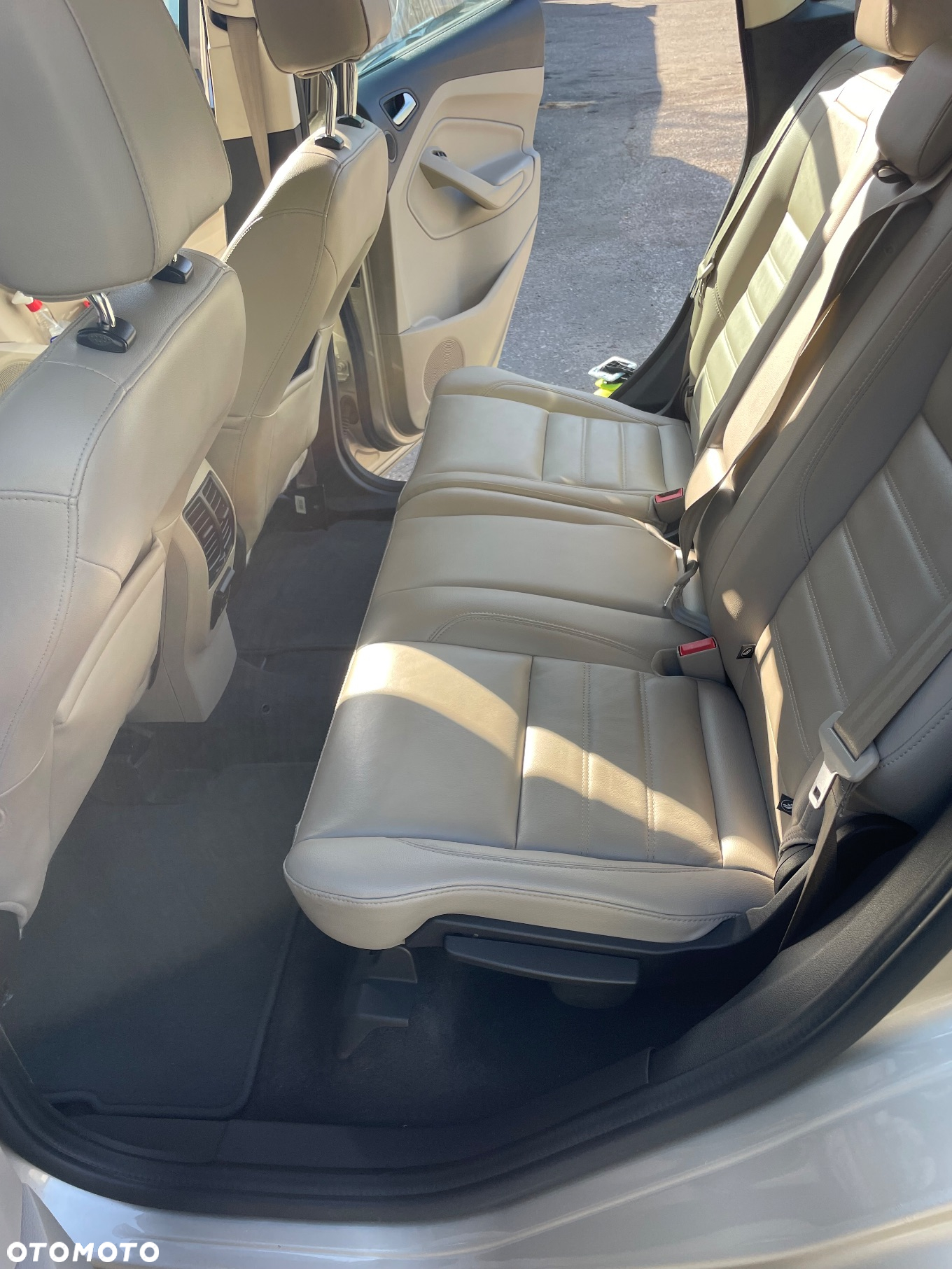 Ford C-MAX - 17