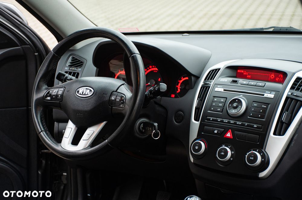 Kia Ceed 1.6 CVVT LX - 39