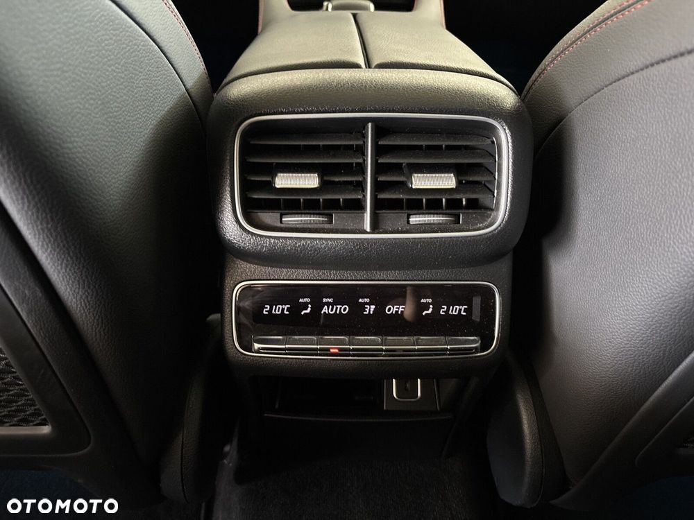 Mercedes-Benz GLE - 26