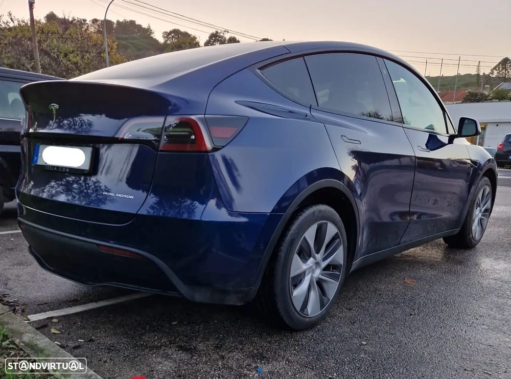 Tesla Model Y Long Range Dual Motor AWD - 5