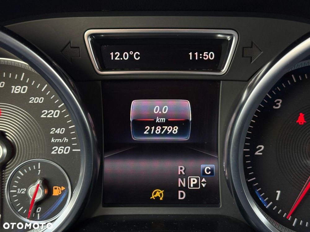 Mercedes-Benz GLE 350 d 4-Matic - 28