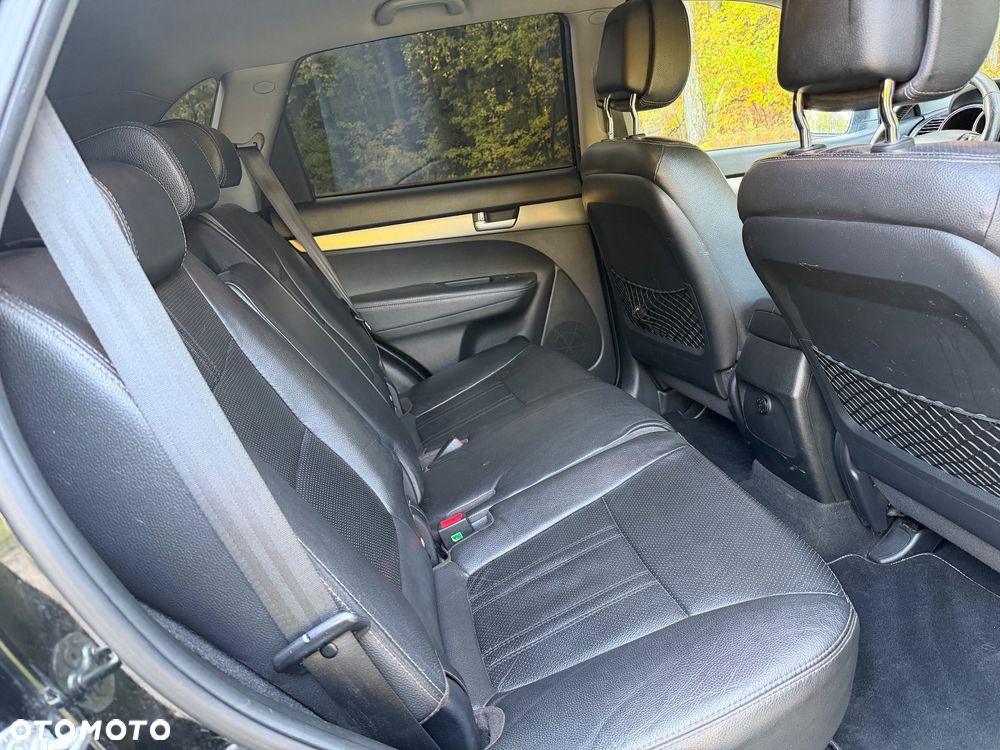 Kia Sorento - 12