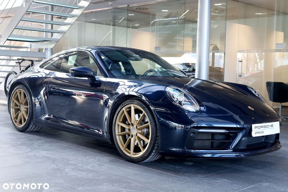 Porsche 911 Carrera 4S - 2
