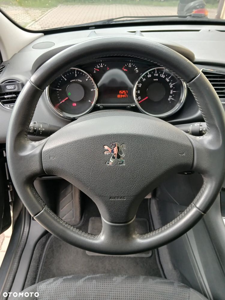 Peugeot 3008 2.0 HDi Allure - 15