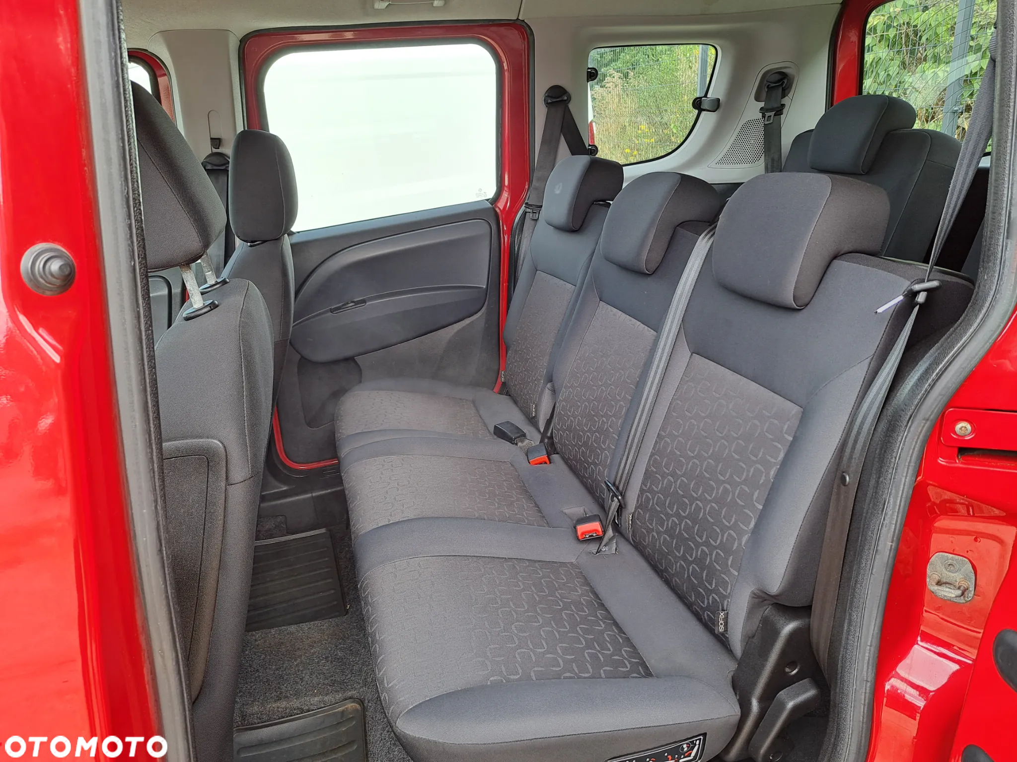 Fiat Doblo 1.4 16V Emotion - 12