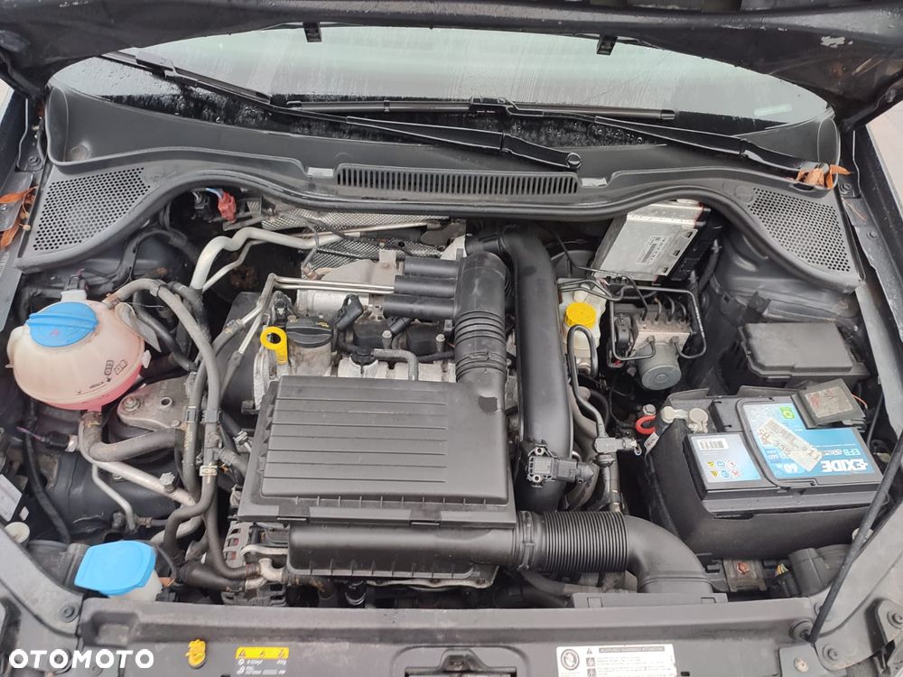 Volkswagen Polo - 10