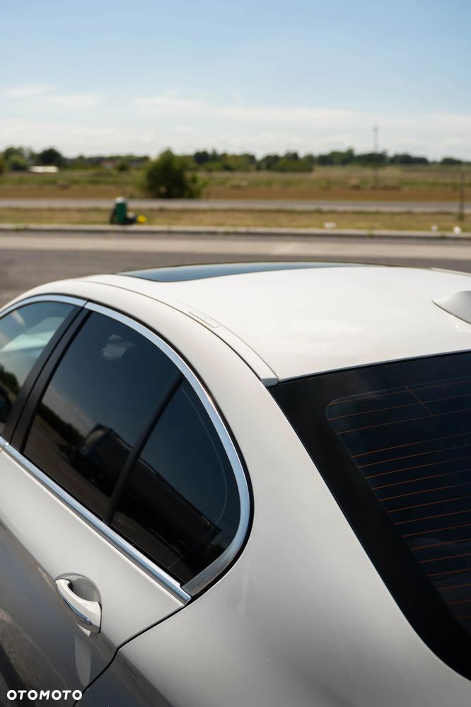 BMW Seria 5 535i xDrive Sport-Aut - 6