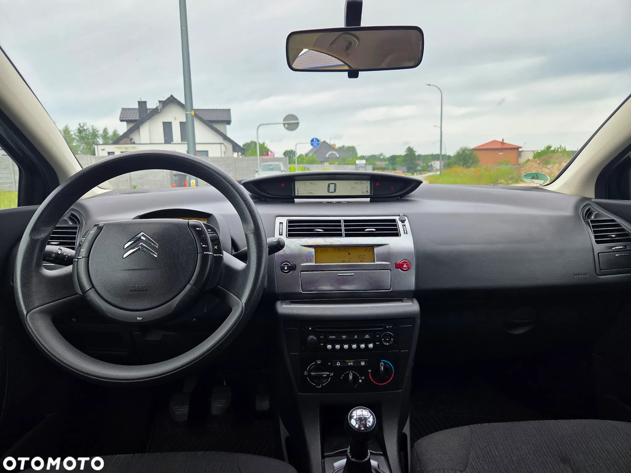 Citroën C4 1.6 16V Confort - 11