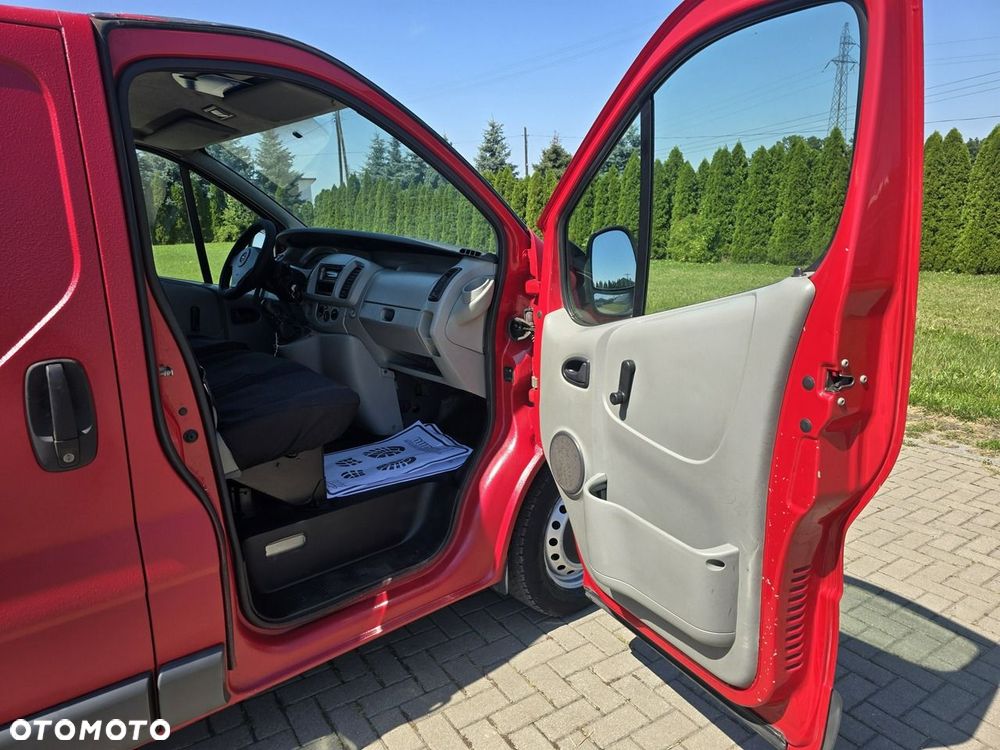 Opel Vivaro - 18