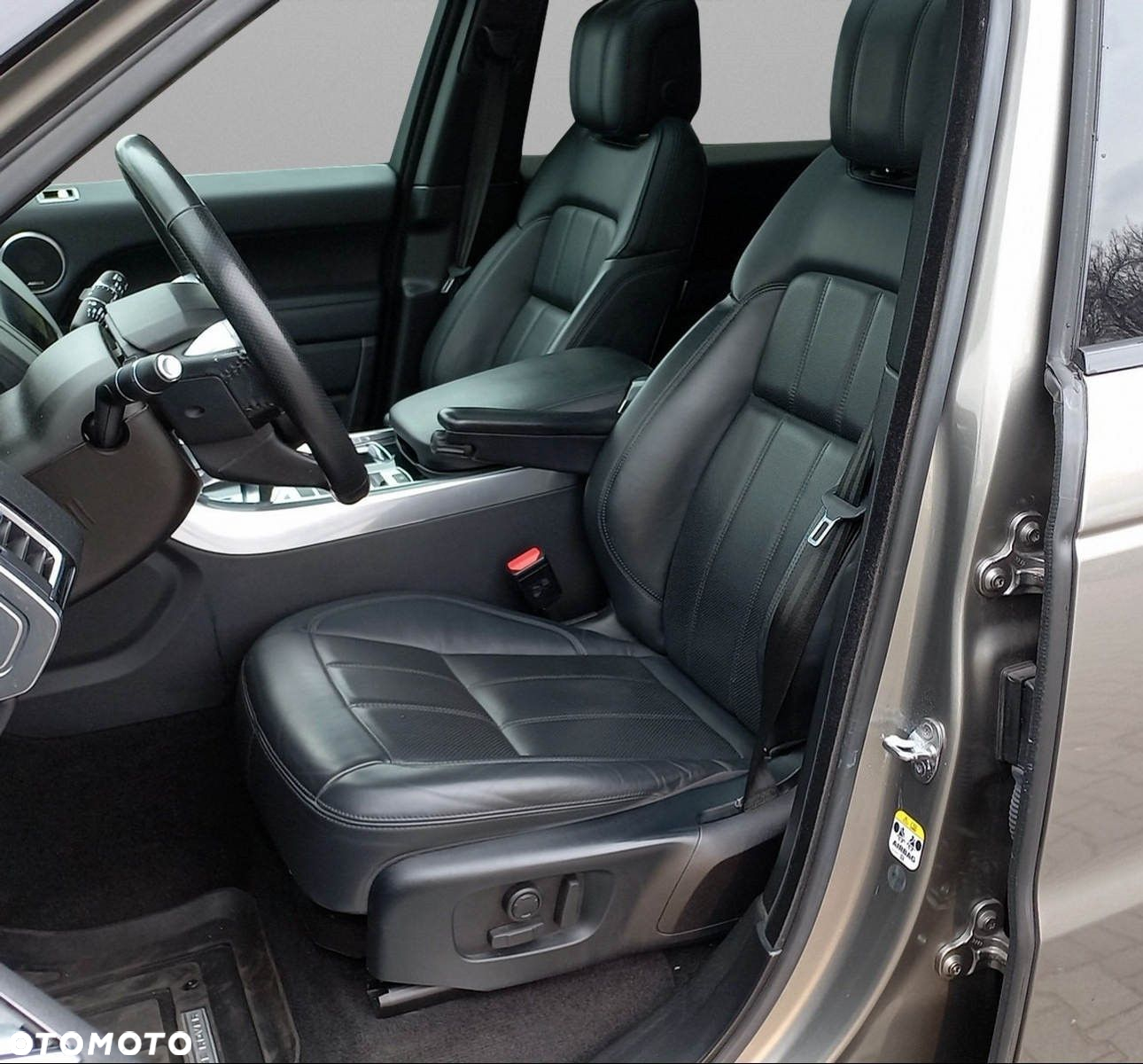 Land Rover Range Rover Sport - 25
