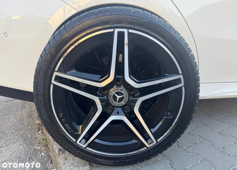 Mercedes-Benz CLA 200 AMG Line 7G-DCT - 24