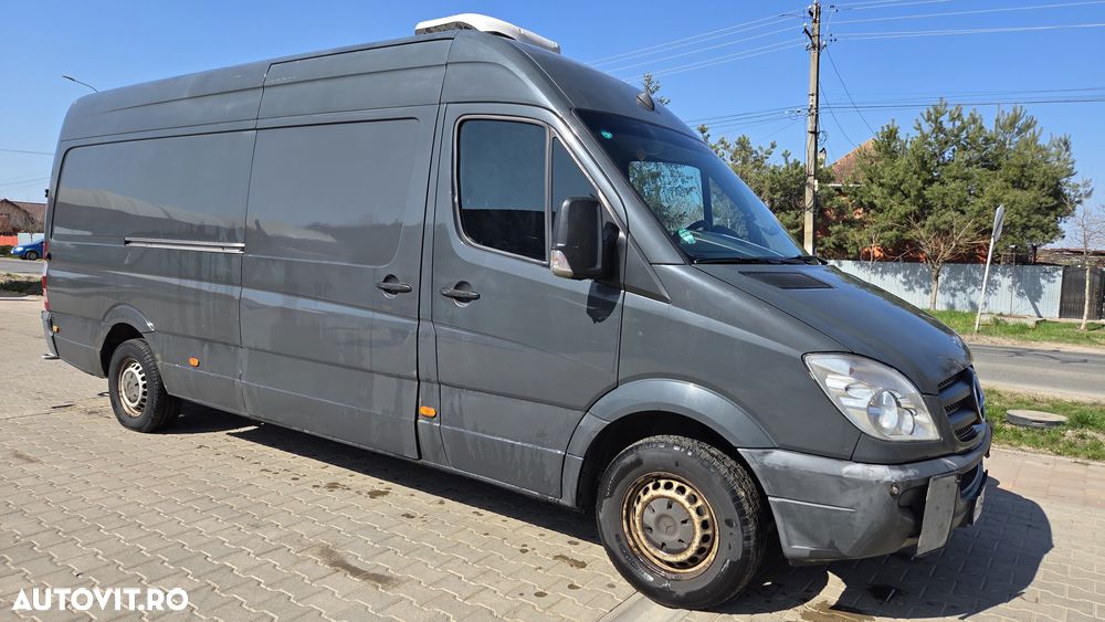 Mercedes-Benz Sprinter - 5