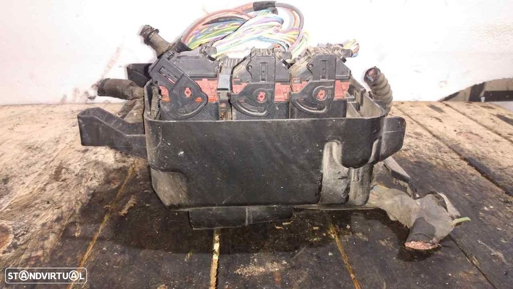 CAIXA RELÉS / FUSÍVEIS CITROEN JUMPY CAIXA/CHASSIS 2006 -6580ZE - 2