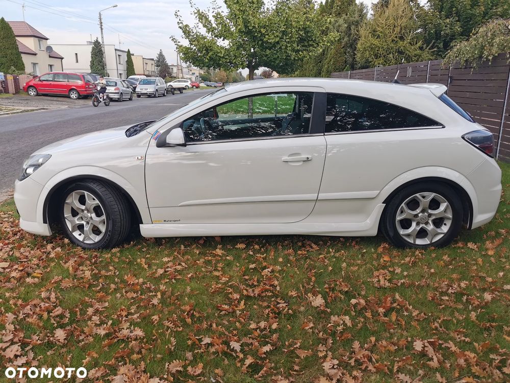 Opel Astra 1.8 NAVI - 24