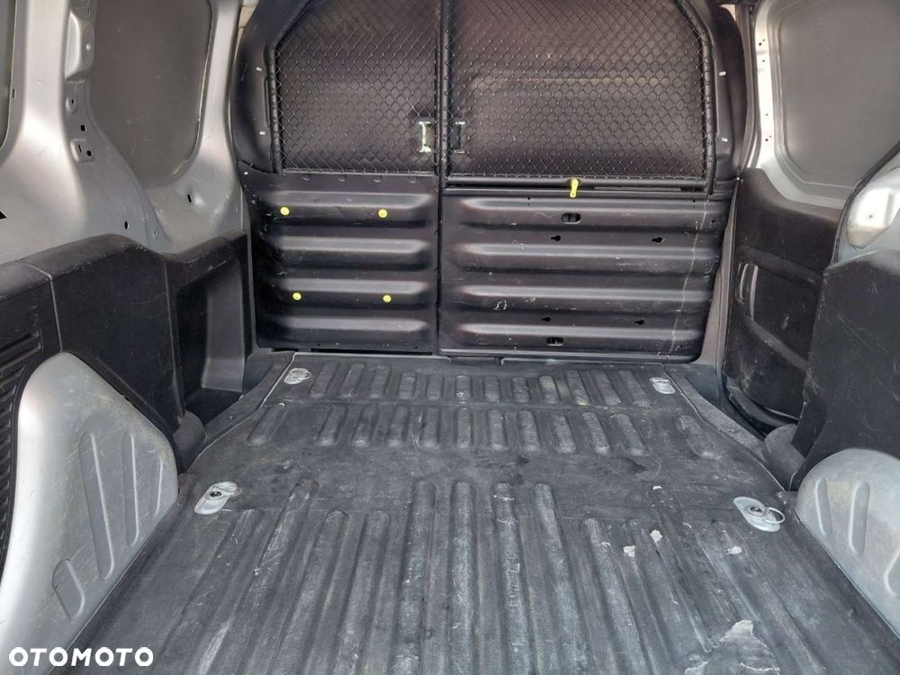 Peugeot PARTNER - 19