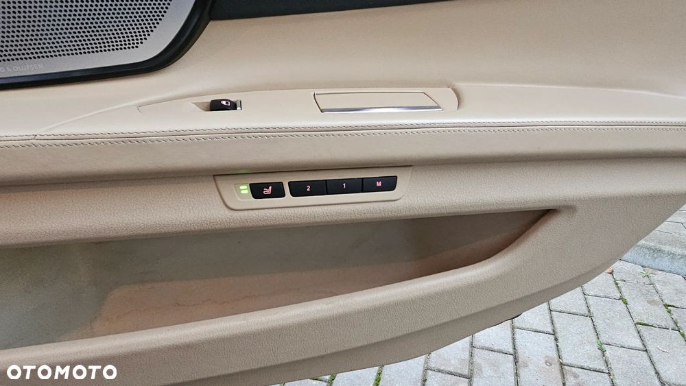 BMW Seria 7 750Ld xDrive - 18