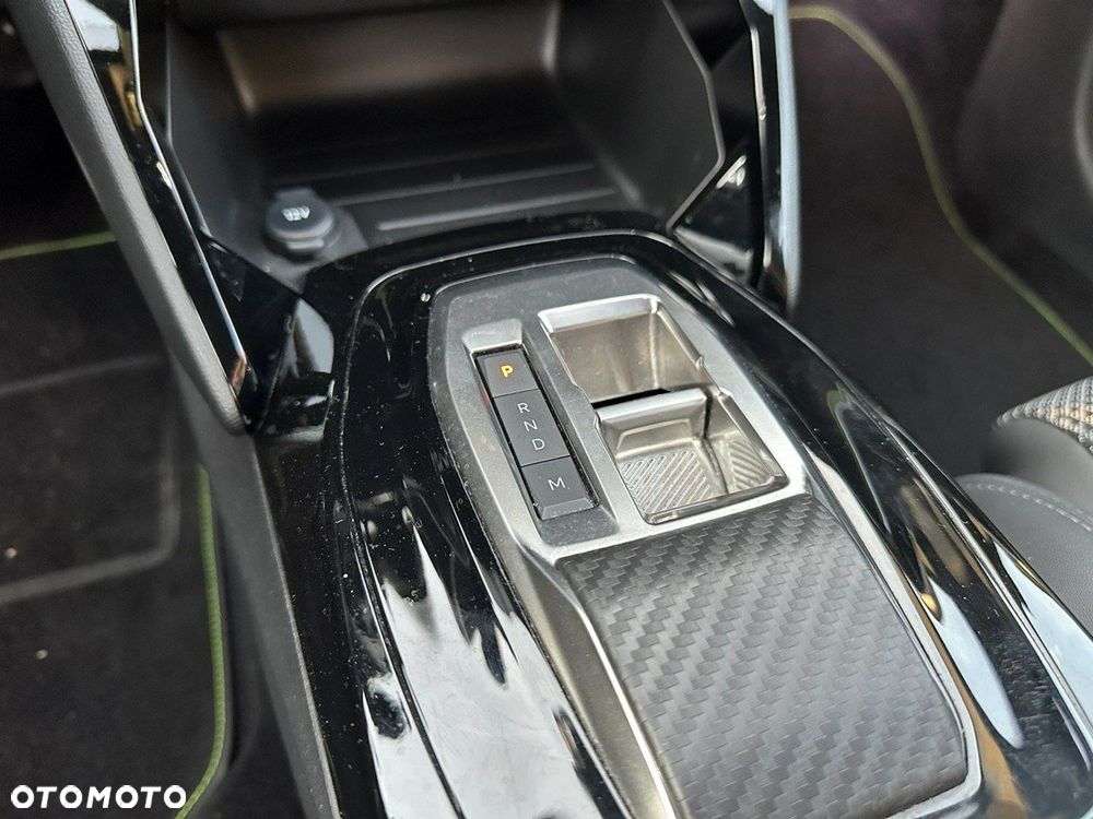 Peugeot 208 PureTech 100 EAT8 GT - 14