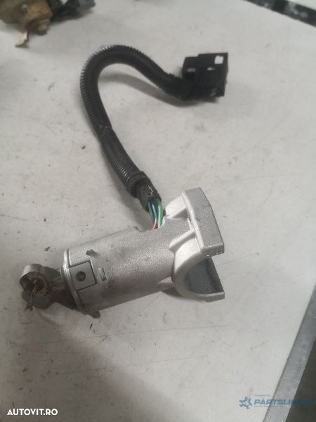Contact cu cheie IVECO Daily III 7732 - 1