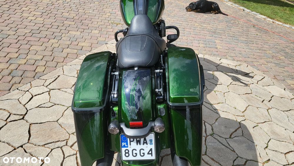 Harley-Davidson Touring Street Glide - 4