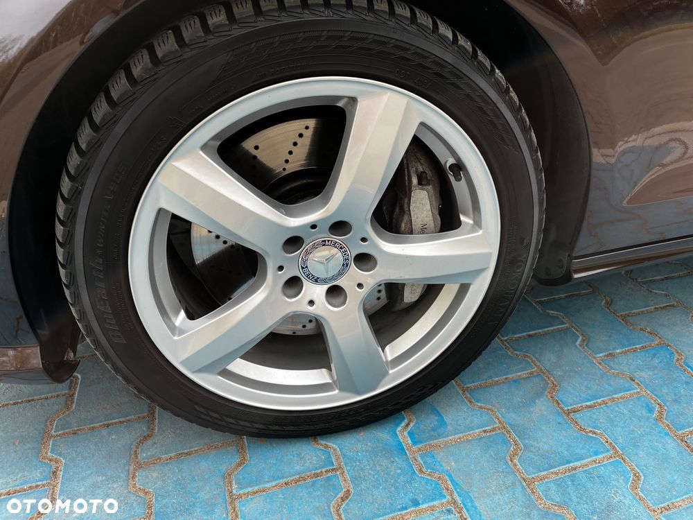 Mercedes-Benz CLS 500 4-Matic 7G-TRONIC - 22