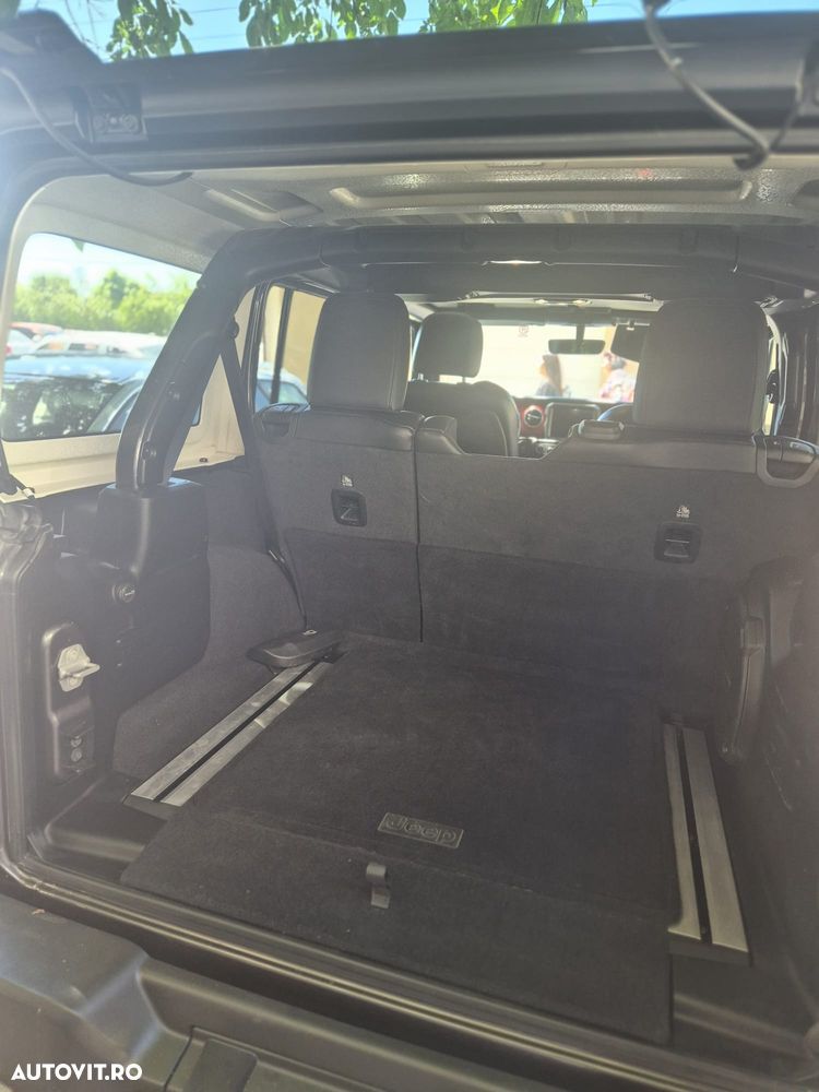 Jeep Wrangler 2.0 Turbo AT8 Rubicon - 16