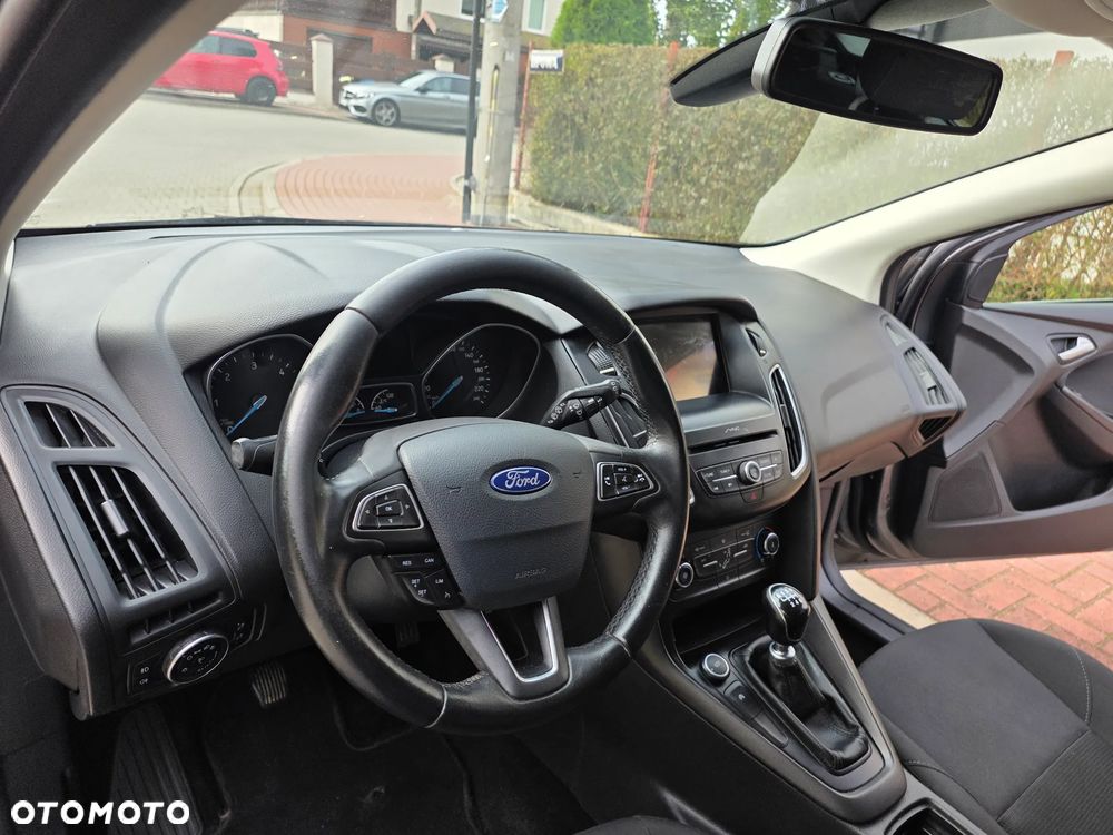 Ford Focus 1.5 EcoBlue STart-Stopp-System TITANIUM - 23