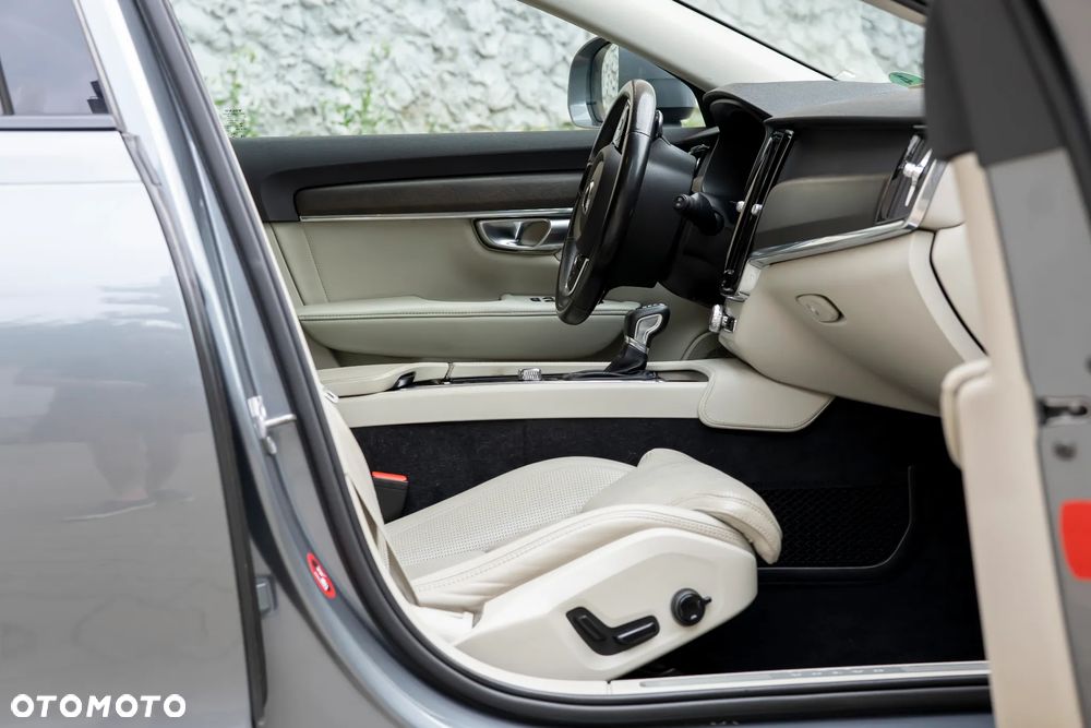 Volvo V90 Cross Country D5 AWD Pro - 9