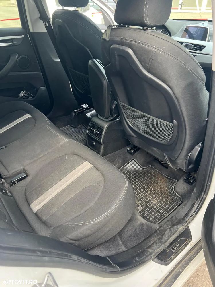 BMW X1 sDrive20i AT M Sport - 6