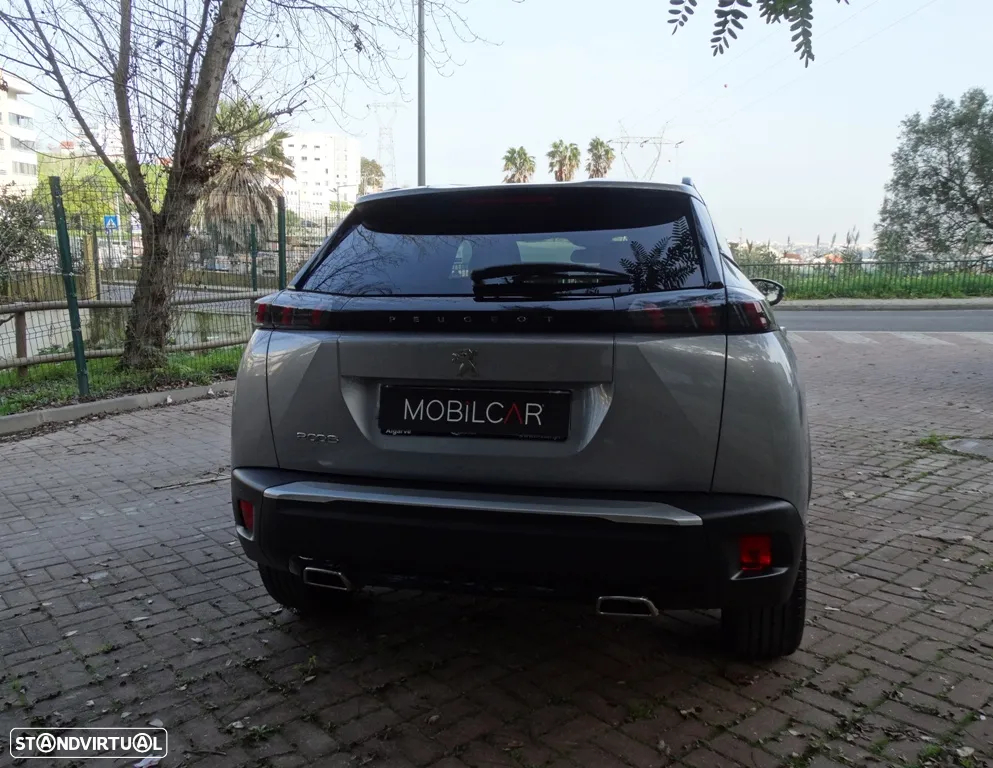 Peugeot 2008 1.2 PureTech Allure EAT8 - 7