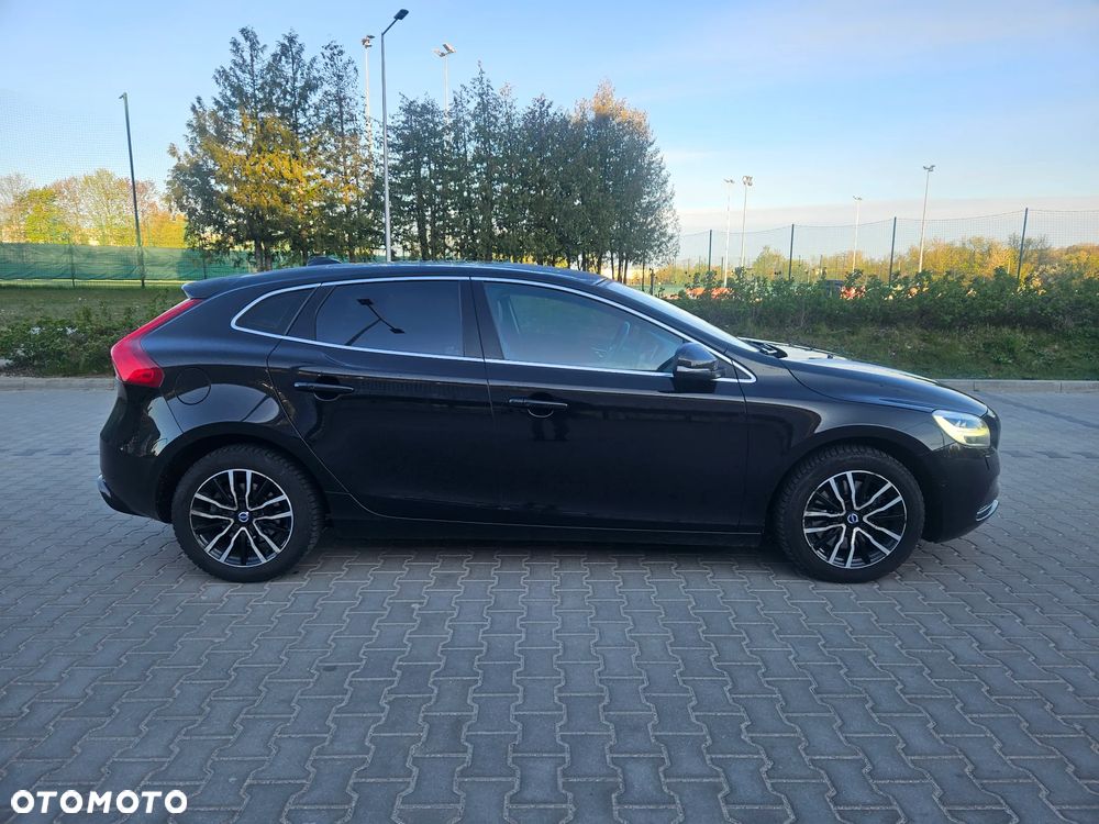 Volvo V40 D3 Inscription - 4