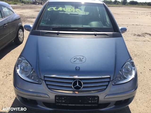 Dezmembrez Mercedes A - 4