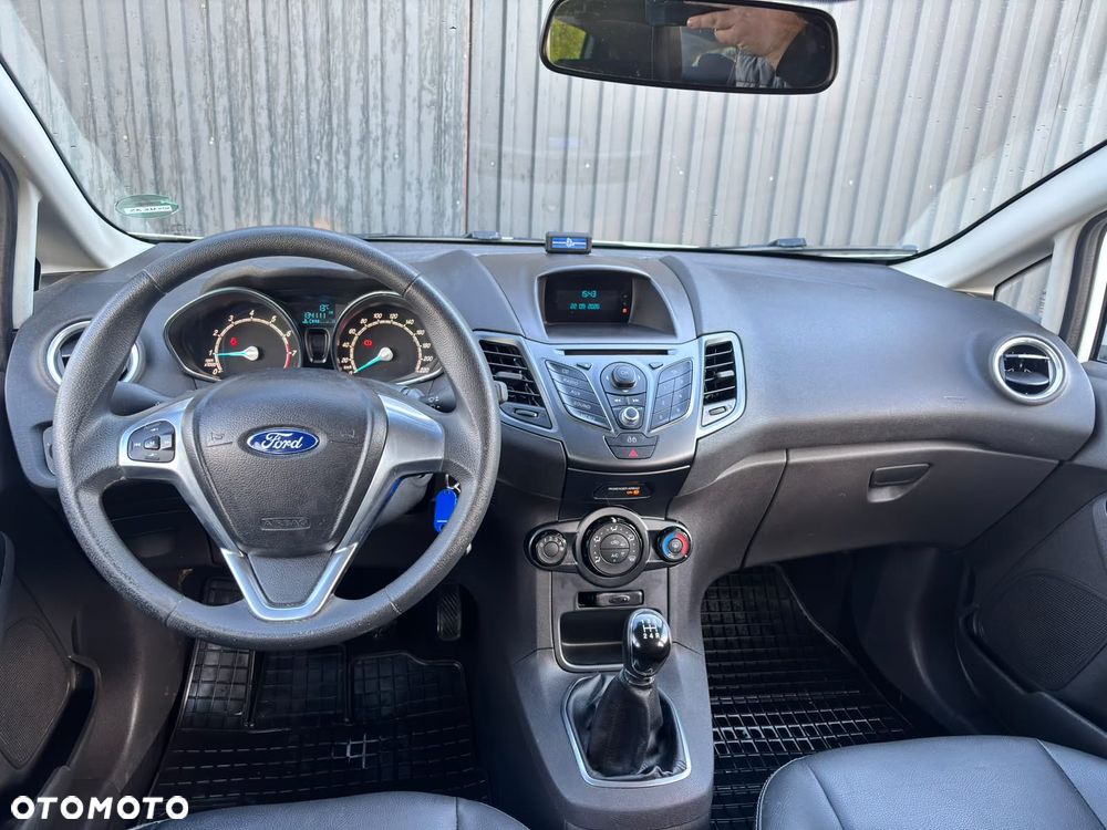 Ford Fiesta 1.25 Champions Edition - 14