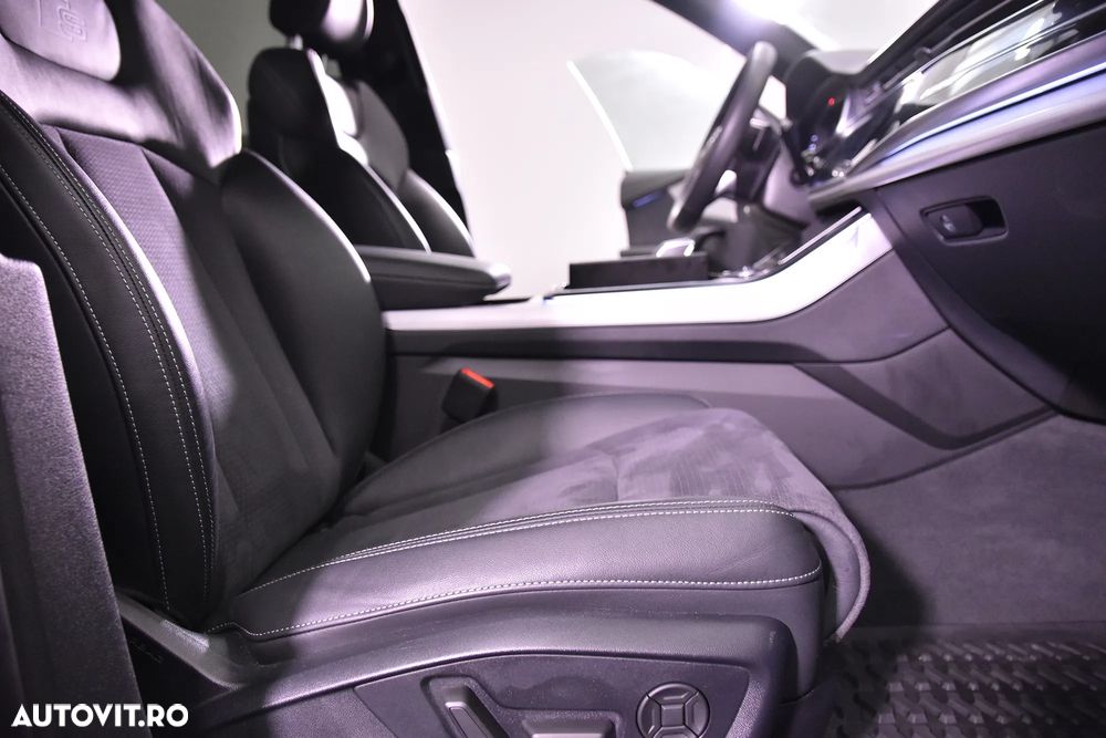 Audi Q8 60 TFSIe quattro tiptronic - 11