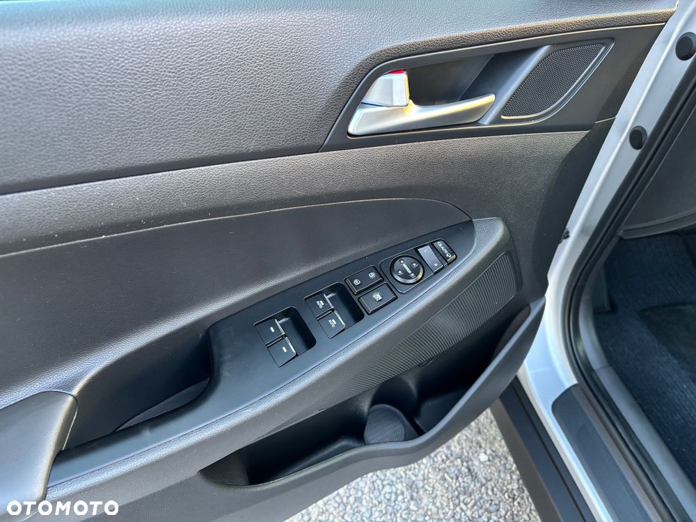 Hyundai Tucson - 8