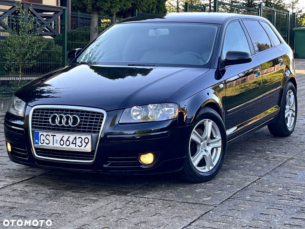 Audi A3 Sportback - 1