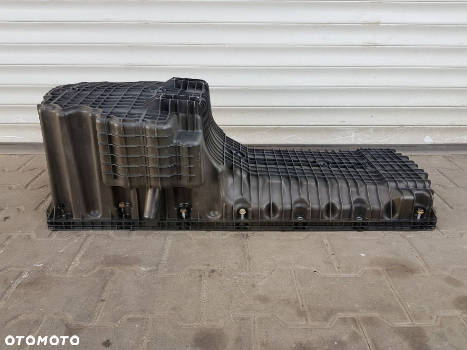 Miska oleju Mercedes Actros MP4 4700103413 OM470 - 1