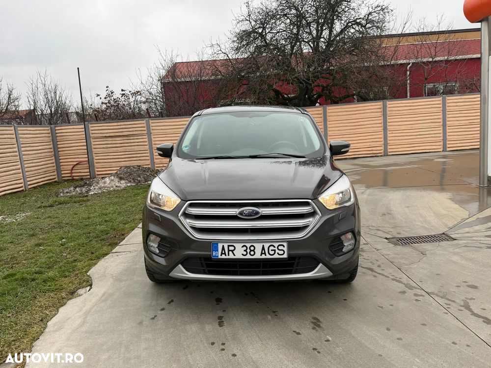 Ford Kuga - 2
